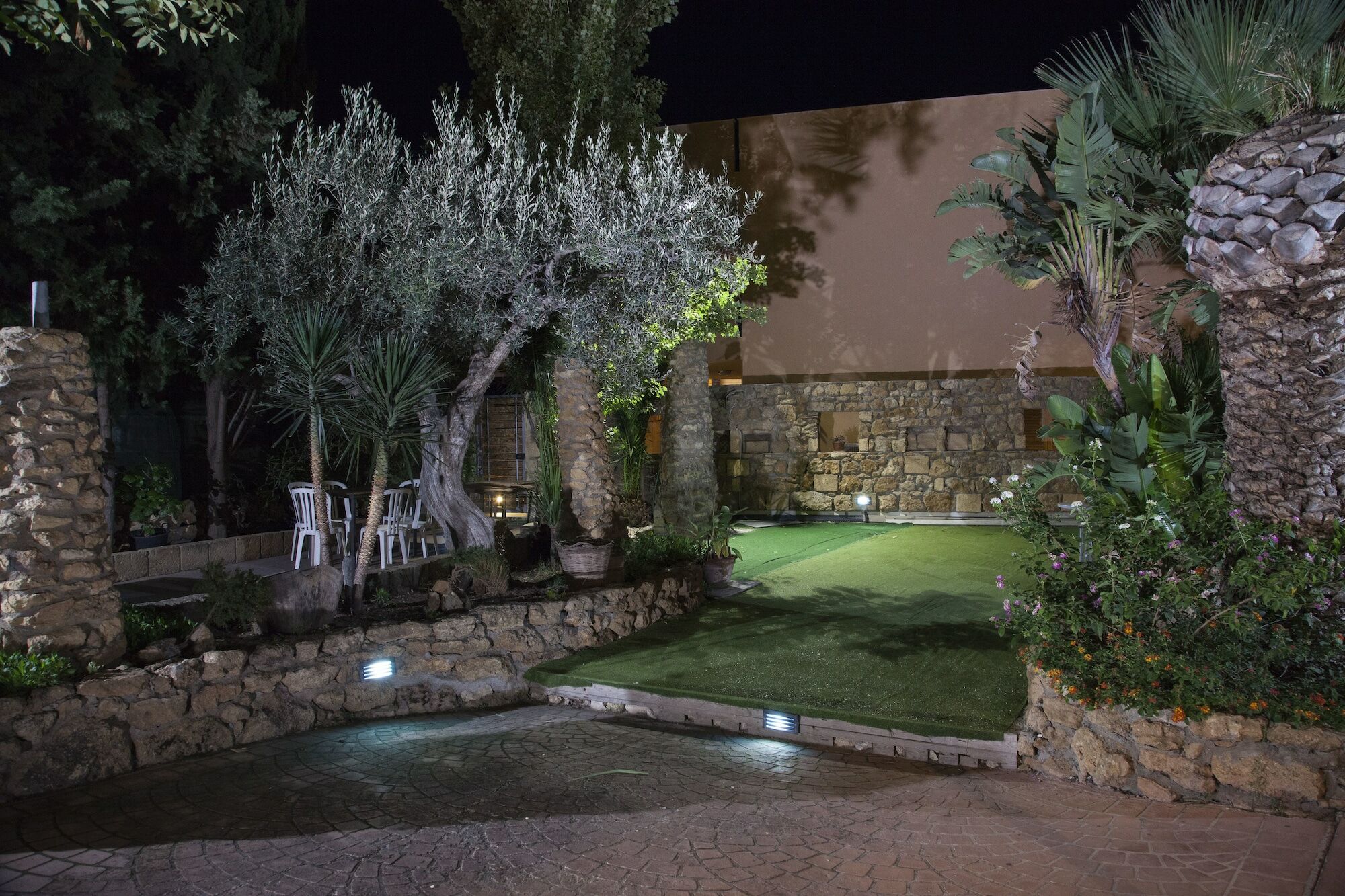 Vacanze Baia Aparthotel *